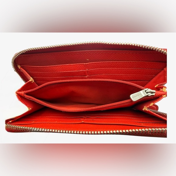 Coach Red Leather Accordion Zip Wallet F57215 Valentines gift! ❤️ preloved - Picture 6 of 10